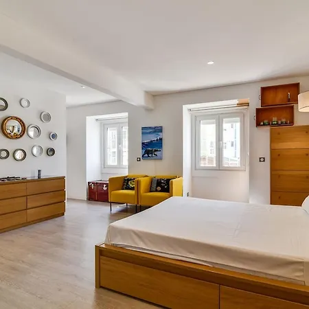 Charming 2 Bedroom At Restelo * Lisboa